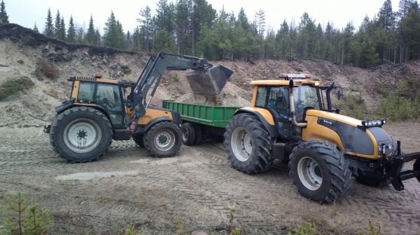 Soran ajoa
Valtra t170 ja 8550
Avainsanat: valtra