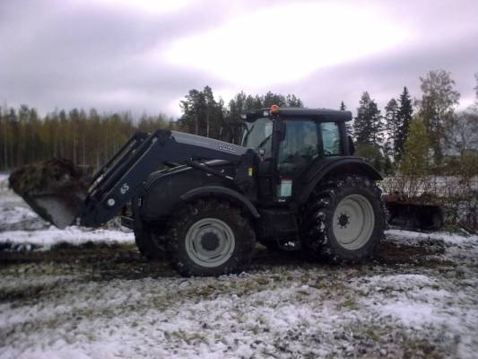 Valtra 151eh
Oli kokeilus kolmisen viikkoo sittee
Avainsanat: valtra 151eh