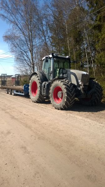 Fendt 936 ja chieftain
Heikki Ruutin fentti ja lavetti
Avainsanat: fendt 936 Fendt chieftain