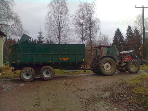 palmsen korokekasetti kasattuna. 
palmse trailer 1500v. lokarit, työvalot ja pressukaaret pitäis vielä talven aikana rakennella
Avainsanat: palmse 865