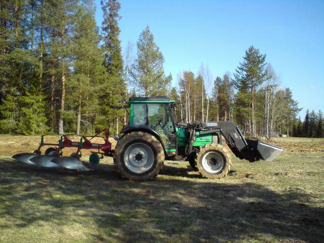 Valtra 900 & Kverneland 3x16
"Uusi" veltta ensimmäistä kertaa tosi toimissa 
Avainsanat: Valtra 900 Kverneland 3x16