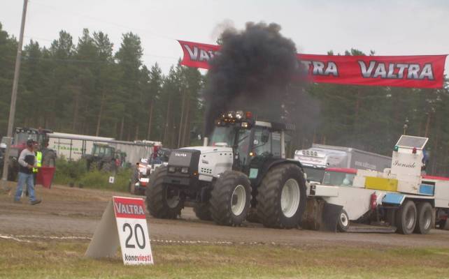 valtra 8400
kalajoen vetokisat 08
