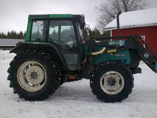 valmet 6400
viimehetket pihassa ennen kun lähti vaihtoon
Avainsanat: 6400 vaihtoon