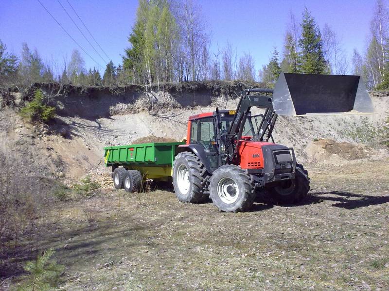 valtra ja tempon 14t pro
Soran ajoo kesältä 2011 
