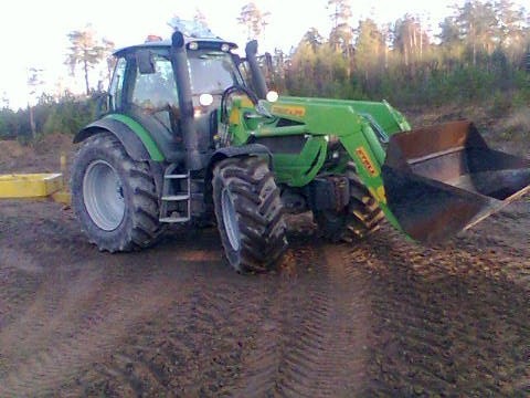 Deutz-fahr M620 profiline
ennen lumisateita otettu kuva
Avainsanat: Deutz-fahr M620 profiline