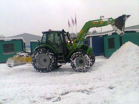 Deutz-fahr M620 profiline+vama 3000R2
lumien lykkelyä...
Avainsanat: Deutz-fahr M620 profiline