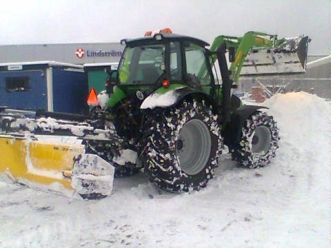 Deutz-fahr M620 profiline+vama 3000R2
lumien lykkelyä...
Avainsanat: Deutz-fahr M620 profiline