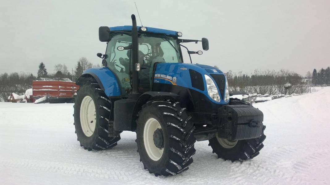 New Holland T7.200
Koneviestistä tuttu kone..
Avainsanat: T7.200