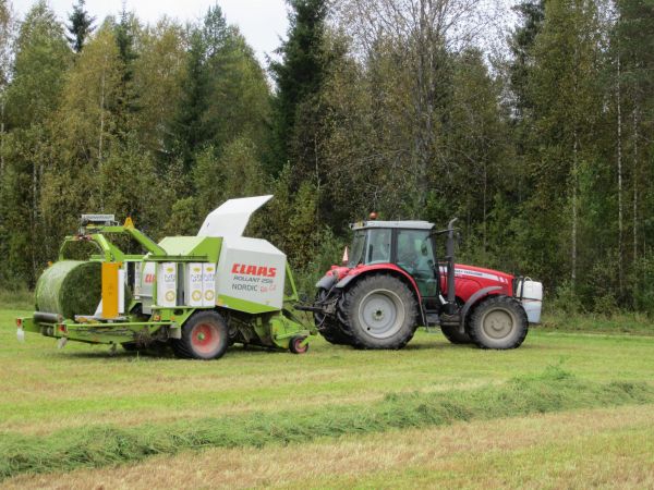 Massikka 5475 Claas 255
Massikka ja Claas
Avainsanat: Claas