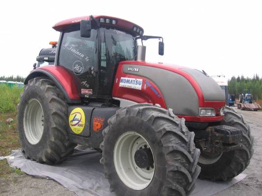 Valtra S-sarja
Kesä 2008 ja iso vallu 
Avainsanat: S