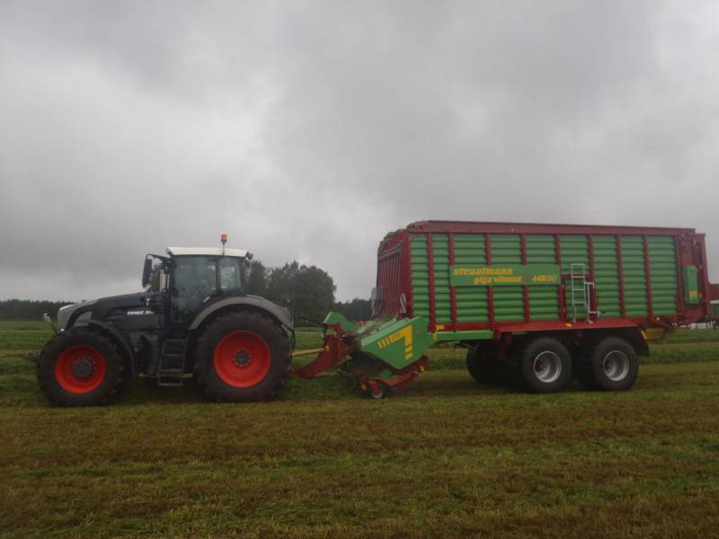 Fendt 936
Nurmi 2011
Avainsanat: 936