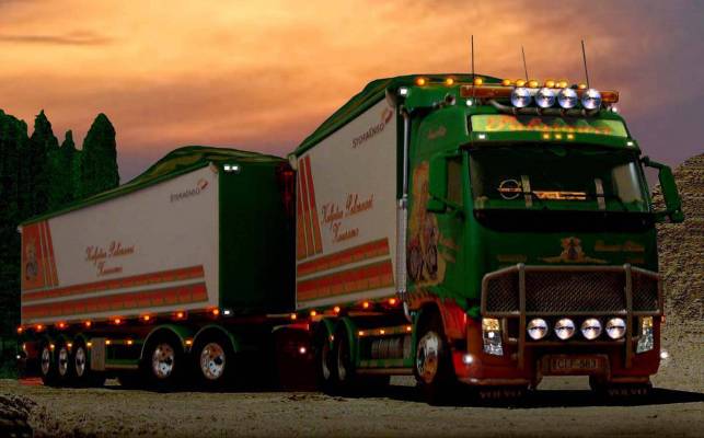 Volvo FH12 "Sunset Rider"
Tuli tehtyä koneelle uus taustakuva
