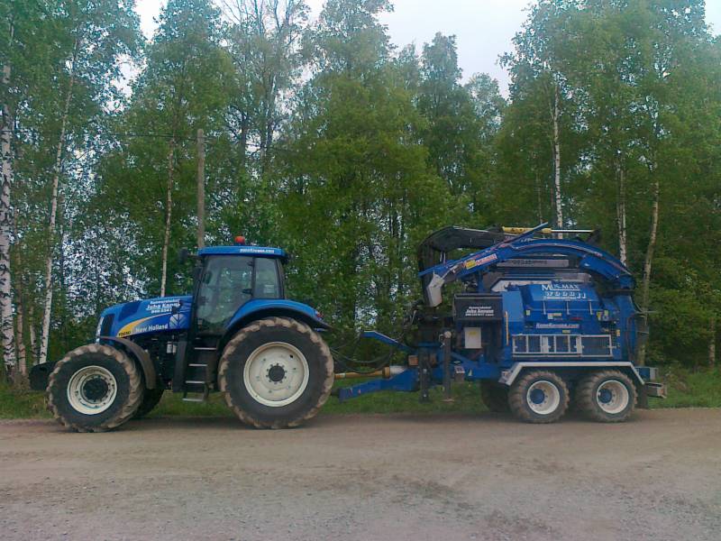 new holland t8050&mus-max hakkuri
