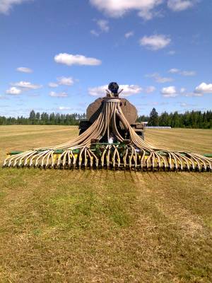 Lietettä
takkoo päi
Avainsanat: jd agronic