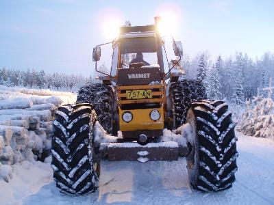 Valmet 1102 vm:80
Keulasta
Avainsanat: valmet