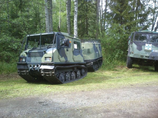 Nasuhan se siinä
Sisu NA-140 BT ja Sisu A-45
Avainsanat: teka sisu nasu na-140 a-45