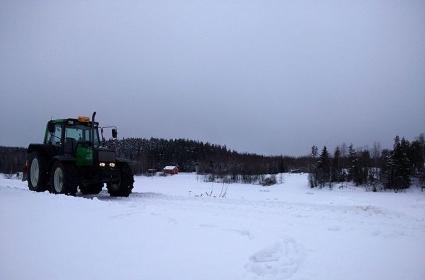 Valtra 6800
A- sarjasta vanhempaan
Avainsanat: valtra 6800 kankkunen