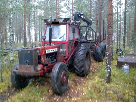 Volvo bm T650
Tuttavan hieman rakenneltu metsäkone
Avainsanat: volvo bm