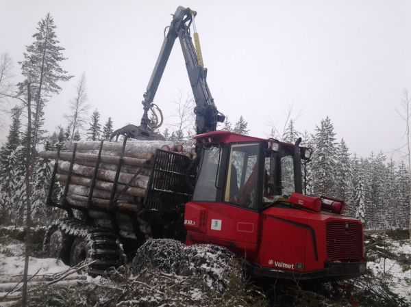 Työpirssi
Avainsanat: Valmet, 830.3