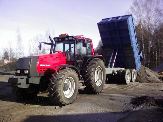 Valtra 8450Ht
Soranajoo
Avainsanat: Valtra 8450