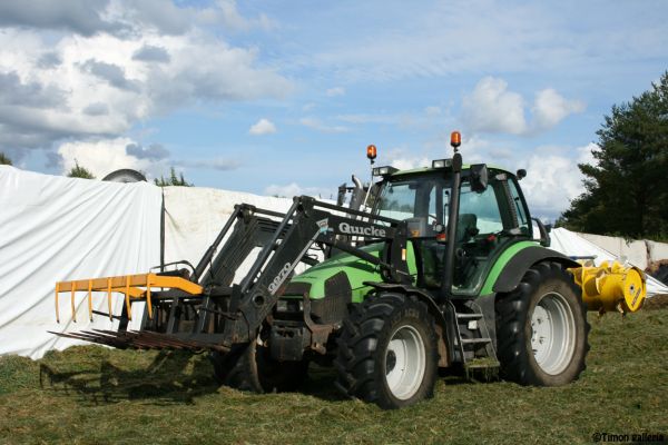 Laina-Deutz siilolla
Deutz-Fahr Agrotron 150 MK3
Reck-levityskela
Avainsanat: Deutz 150 Reck