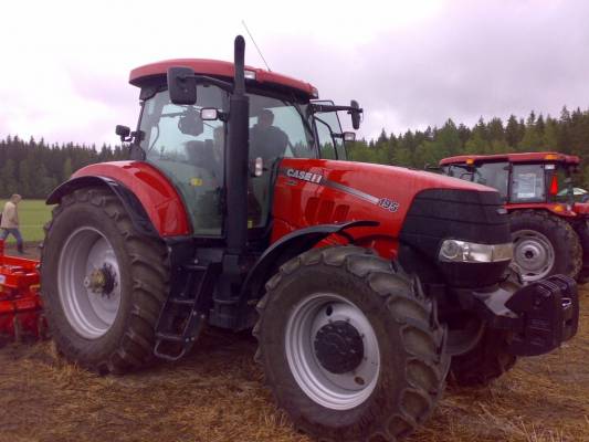 Case IH Puma 195 Loimaan suorakylvöpäivässä
