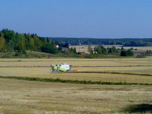 Claas Lexion 510 6m:n pöydällä
