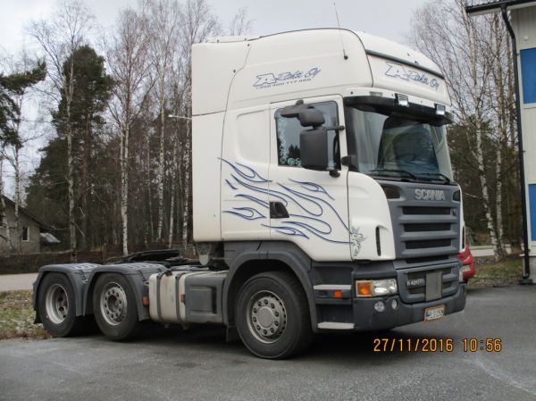 A-Rahdin Scania R420
A-Rahti Oy:n Scania R420 rekkaveturi.
Avainsanat: A-Rahti Scania R420