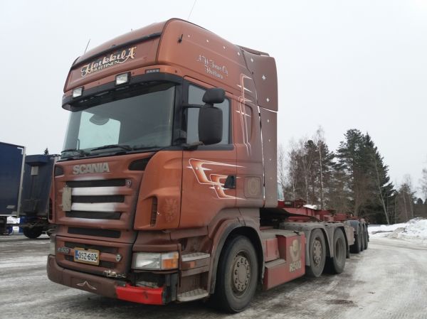 AH-Transin Scania R500 
AH-Trans Oy:n Scania R500 puoliperävaunuyhdistelmä.
Avainsanat: AH-Trans Scania R500