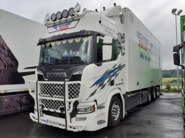 A Joutsin Scania
A Joutsi Ky:n Scania rahtiauto.
Avainsanat: Joutsi Scania Scandic-Trans Himos22