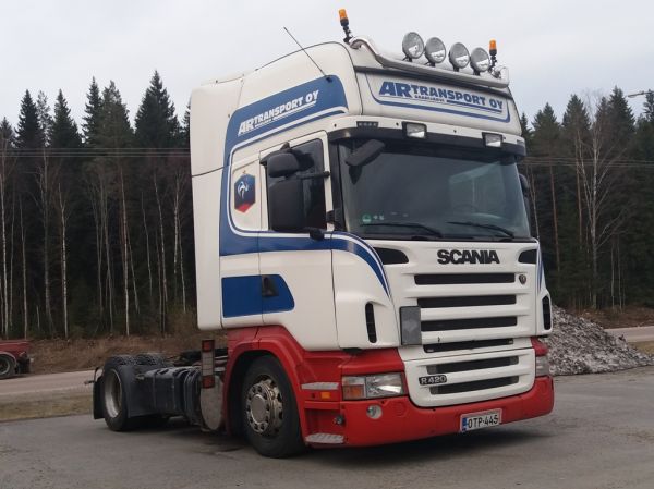 AR Transport Oy:n Scania R420
AR Transport Oy:n Scania R420 rekkaveturi.
Avainsanat: AR Transport Ruuska Scania R420