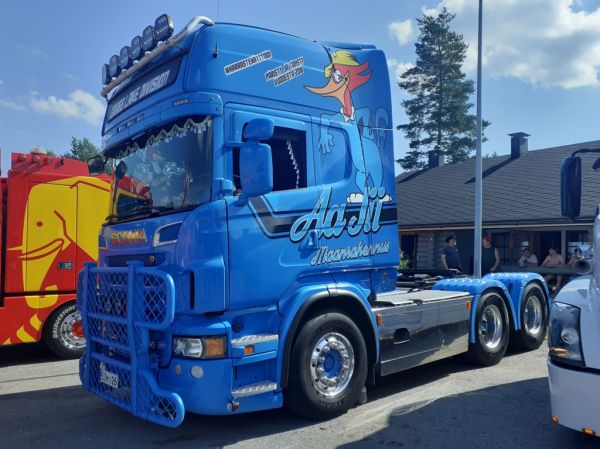 AAJii Maanrakennuksen Scania R620
AAJii Maanrakennus Oy:n Scania R620 rekkaveturi.
Avainsanat: AAJii Maanrakennus Scania R620 Himos25