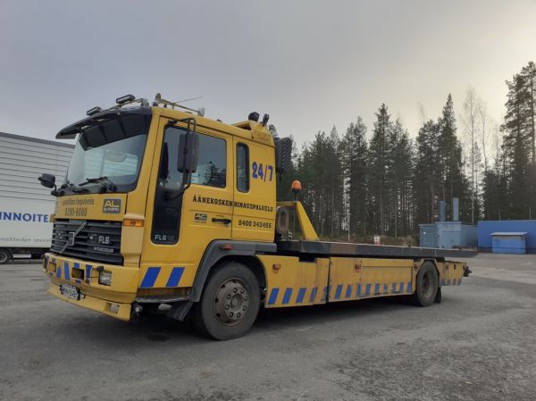 Äänekosken Hinauspalvelun Volvo FL612
Äänekosken Hinauspalvelun Volvo FL612 hinausauto.
Avainsanat: Äänekosken-Hinauspalvelu Volvo FL612