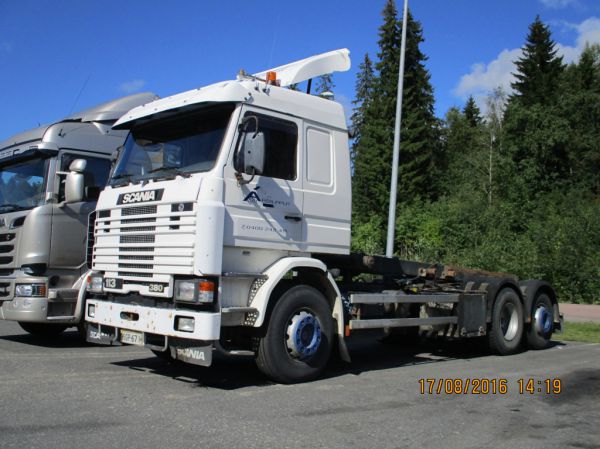 Arsilpun Scania 113 
Arsilppu Oy:n Scania 113 vaihtolava-auto.
Avainsanat: Arsilppu Scania 113