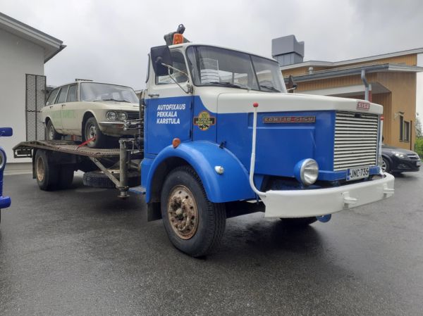 Klikkaa kuvaa nähdäksesi se täysikokoisena
==============
Autofixaus Pekkalan Kontio-Sisu
Autofixaus Pekkala Oy:n nosturilla varustettu Kontio-Sisu vaihtolava-auto.
Avainsanat: Pekkala Kontio-Sisu Perho25 Autofixaus Pekkalan Kontio-Sisu
Autofixaus Pekkala Oy:n nosturilla varustettu Kontio-Sisu vaihtolava-auto.
Avainsanat: Pekkala Kontio-Sisu Perho25