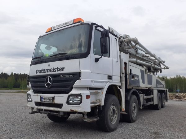 Betonitukun MB Actros
Betonitukku Oy:n MB Actros betoninpumppausauto. 
Avainsanat: Betonitukku MB Actros Hirvaskangas Putzmeister