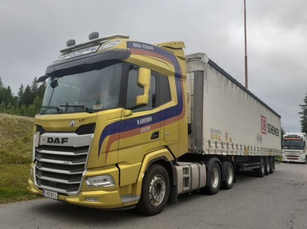 Big-Transin DAF XF530
Big-Transin DAF XF530 puoliperävaunuyhdistelmä.
Avainsanat: Big-Trans Ginström DAF XF530 ABC Hirvaskangas Bäkä