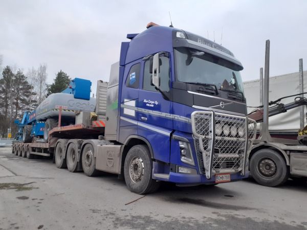 Blue Cargon Volvo FH
Blue Cargo Oy:n Volvo FH puoliperävaunuyhdistelmä
Avainsanat: Blue-Cargo Volvo FH