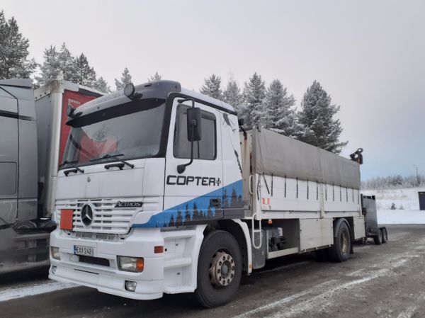 Copter Plussan MB Actros
Copter Plussan nosturilla varustettu MB Actros.
Avainsanat: Copter Plus MB Actros ST1 Hirvaskangas
