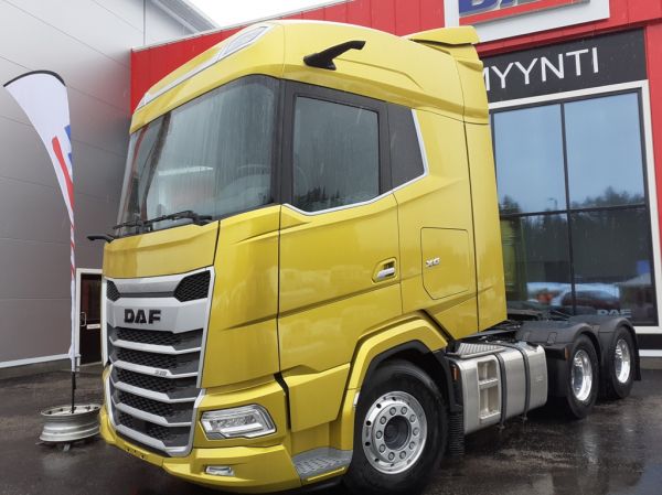 DAF XG530
DAF XG530 rekkaveturi.
Avainsanat: DAF XG530 Hirvaskangas