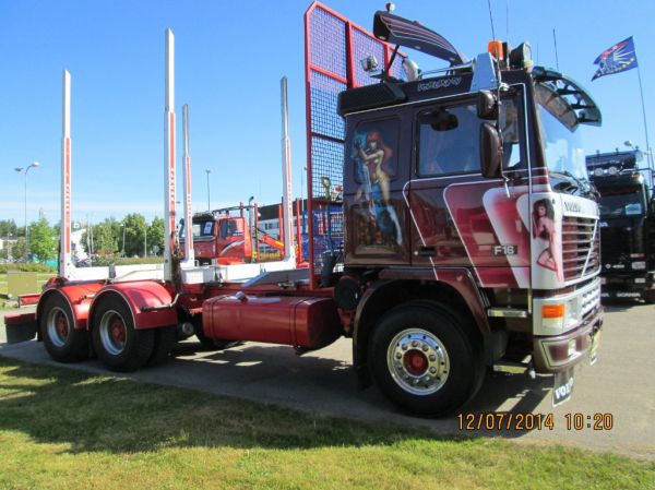 Dovelanan Volvo F16
Dovelana Oy:n Volvo F16 puutavara-auto.
Avainsanat: Dovelana Volvo F16 Viitasaari14