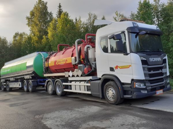 E-Ympäristöpalvelut HämePirkanmaa Oy:n Scania R500
E-Ympäristöpalvelut HämePirkanmaa Oy:n Scania R500 säiliöyhdistelmä.
Avainsanat: E-Ympäristöpalvelut Eerola-Yhtiöt Scania R500 ABC Hirvaskangas