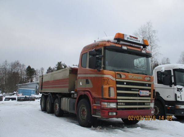 EPT Kone ja Laitteen Scania 144
EPT Kone ja Laitteen Scania 144 kuorma-auto.
Avainsanat: EPT Scania 144