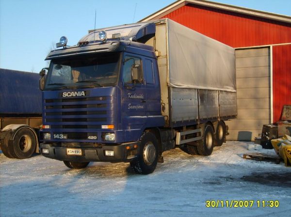 M Koskimäen Scania 143H
M Koskimäen Scania 143H rahtiauto.
Avainsanat: Koskimäki Scania 143H