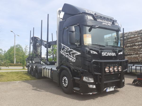 FK-Kuljetuksen Scania 560R
FK-Kuljetus Oy:n Scania 560R puutavara-auto.
Avainsanat: FK-Kuljetus Koskinen Scania 560R Viitasaari25