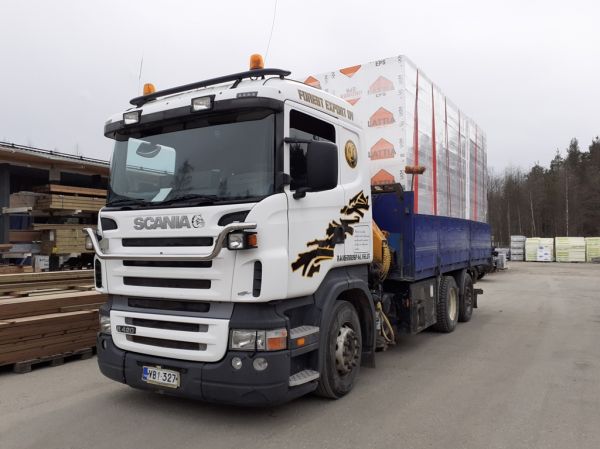 Forest Exportin Scania R420
Forest Export Oy:n nosturilla varustettu Scania R420 kuorma-auto.
Avainsanat: Forest Export Scania R420