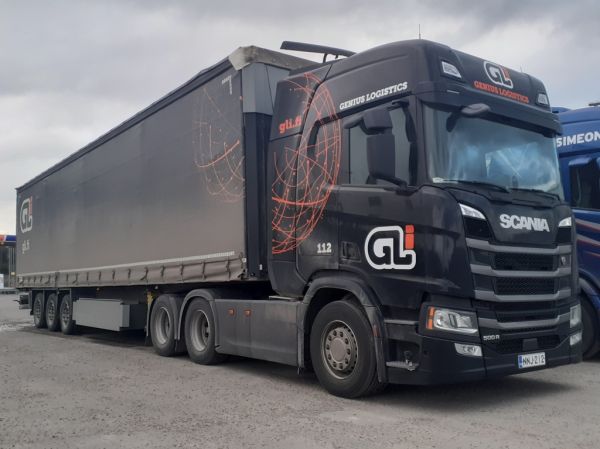 Klikkaa kuvaa nähdäksesi se täysikokoisena
==============
GLI Expressin Scania 500R
GLi Express Oy:n Scania 500R puoliperävaunuyhdistelmä.
Avainsanat: GLI Express Scania 500R ABC Hirvaskangas 112 GLI Expressin Scania 500R
GLi Express Oy:n Scania 500R puoliperävaunuyhdistelmä.
Avainsanat: GLI Express Scania 500R ABC Hirvaskangas 112