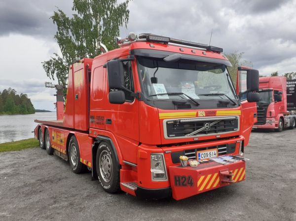 H24 palvelut Oy:n Volvo FM400
H24 palvelut Oy:n Volvo FM400
Avainsanat: H24-palvelut Volvo FM400 Viitasaari22