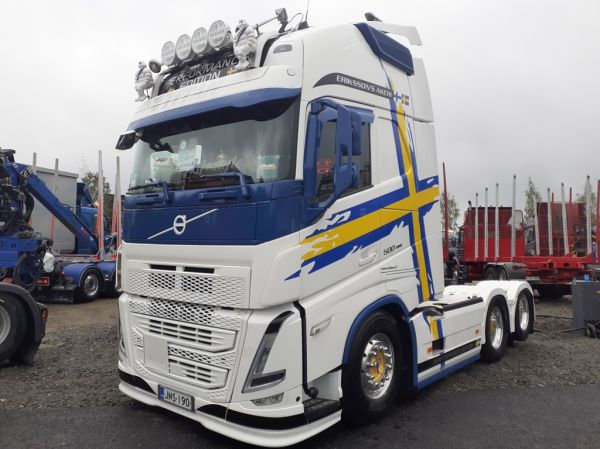 H Eriksson Transportin Volvo FH
H Eriksson Transportin Volvo FH rekkaveturi.
Avainsanat: Eriksson Volvo FH Tahko25