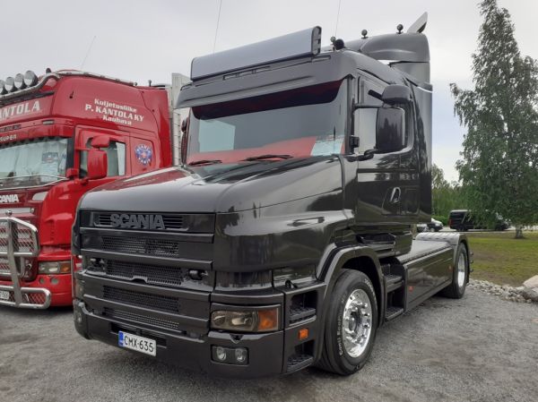 H Hurmerinnan Scania T164
H Hurmerinnan Scania T164 rekkaveturi.
Avainsanat: Hurmerinta Scania T164 Viitasaari22